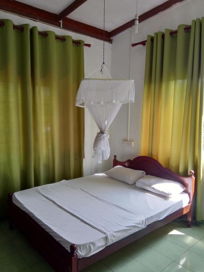 Bienvenido Madiha Polhena Quarto foto